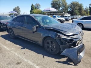 A22 – 2021 HYUNDAI ELANTRA EN CAMINO A ADUANA