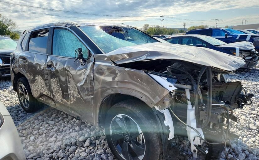 A06 – 2025 NISSAN ROGUE SV EN CAMINO A ADUANA
